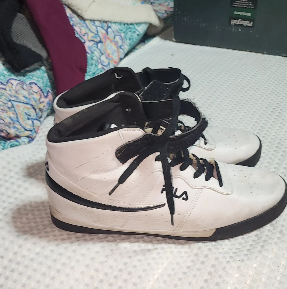 FILA GUC MENS SIZE 10 VULC 14 LEATHER SNEAKERS SHOES